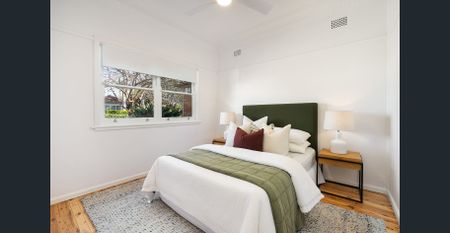 Family Home In A Quiet Leafy Street - Photo 4