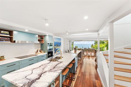 Coastal Living At Its Finest. - Photo 5