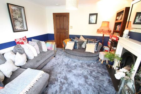 5 bedroom house to rent - Photo 2