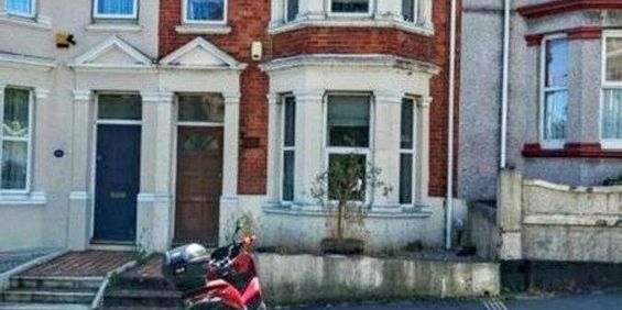 1 bedroom in a house share to rent - Photo 3