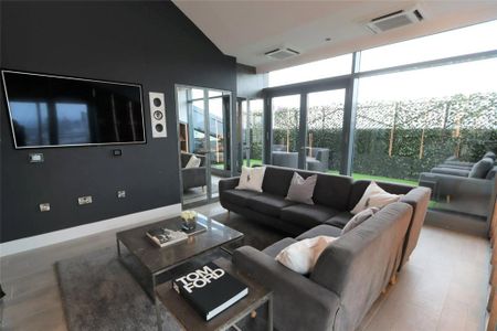 4 bedroom penthouse to rent - Photo 4