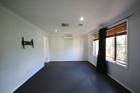 7 Kings Park Way - Photo 4