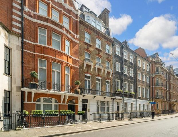 4 bedroom flat to rent - Photo 1