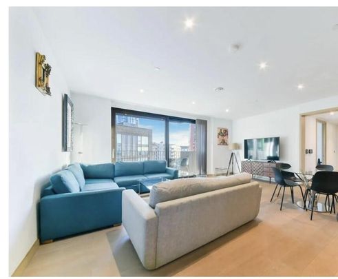 2 bedroom flat to rent - Photo 1