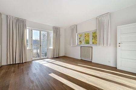 Maison 3 façades avec 800m² de jardin / Avenue Hamoir - Photo 5