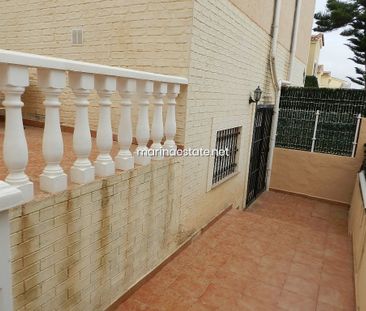 Terraced House in San Fulgencio, La Marina Urbanisation, for rent - Photo 3