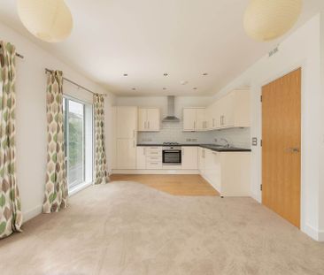 Oliver Court, Weston - Photo 4