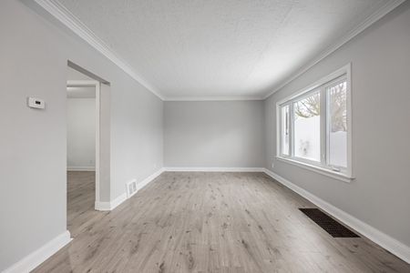 For Lease - 11 Dorine Crescent, Toronto, Ontario - Photo 4