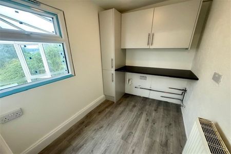 Gainsford Road, Bitterne, SO19 - Photo 3