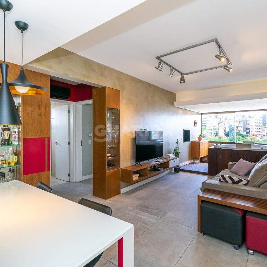 Luxuoso apartamento de 2 dormitórios, totalmente mobiliado e com 2 vagas no bairro Petrópolis - COD: 19362 - Photo 1