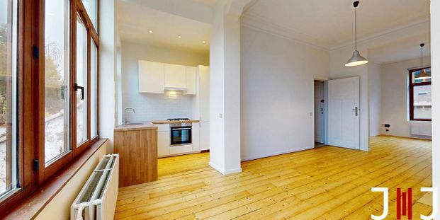 Duplex te huur in Schaarbeek voor € 1.450 met 2 slaapkamers - Foto 1