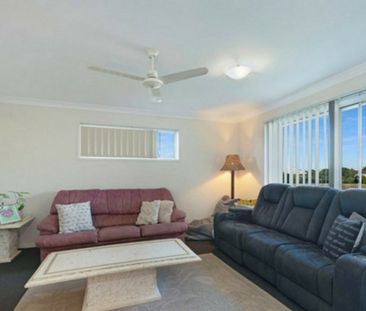 LIGHT, SPACIOUS & FAMILY-FRIENDLY � RELAXED BARGARA LIVING - Photo 1