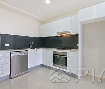 Spacious Two Bedroom Apartment For Rent !!! new paint ! Carlingford West catchment - Photo 6
