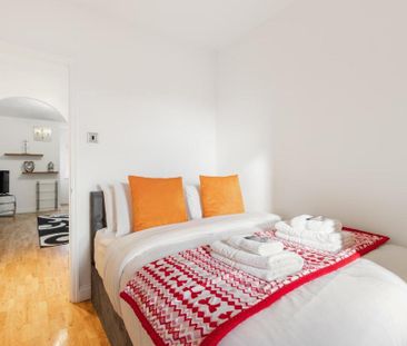 2 Bed Flat, Wheat Sheaf Close, E14 - Photo 3