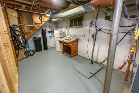 For Lease - 250 Ashley Street, Belleville, Ontario - Photo 2