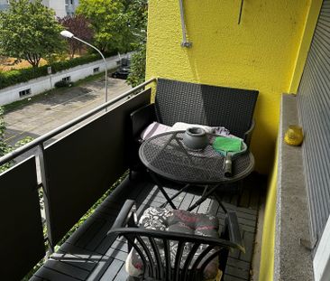 Helle 3.5-Zimmerwohnung mit zwei Balkonen in Biel - Photo 5