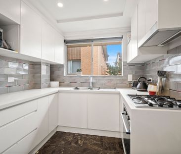 Gorgeous Two Bedroom Unit - Photo 3