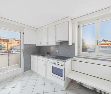 Charmante 5-Zimmerwohnung an zentraler Lage in Wil - Photo 1