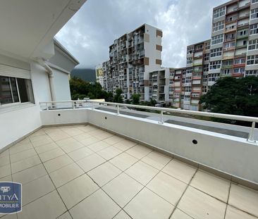 Location Appartement 5 pièces 129m² ST DENIS 97400 - Photo 4