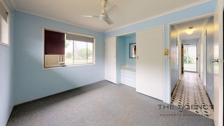 Well-Presented Unit Offering Comfort and Walkability - Photo 5