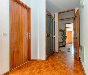 Praça de 9 de Abril, Porto, Braga 4200-422 - Photo 4