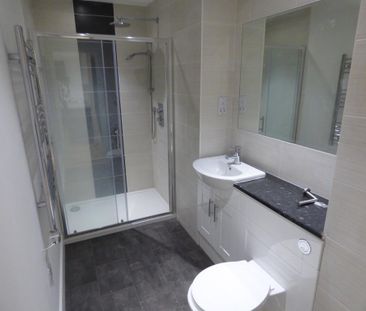 2 bedroom apartment to rent - Photo 3