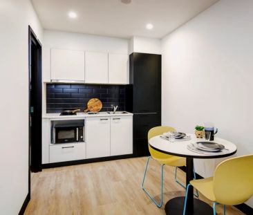 Two Bedroom Apartment Bronze - Photo 2