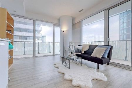 For Lease - 42 Charles Street Unit# 3902, Toronto, Ontario - Photo 4