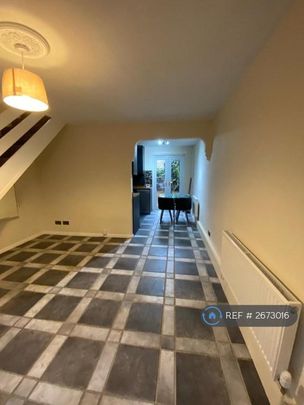 2 bedroom terraced house to rent - Photo 1