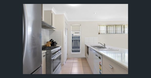 Beautiful Family Home in Sought-After Wakerley - Photo 1