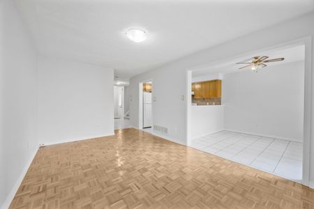 For Lease - 10 Ferris Street, Richmond Hill, Ontario - Photo 2