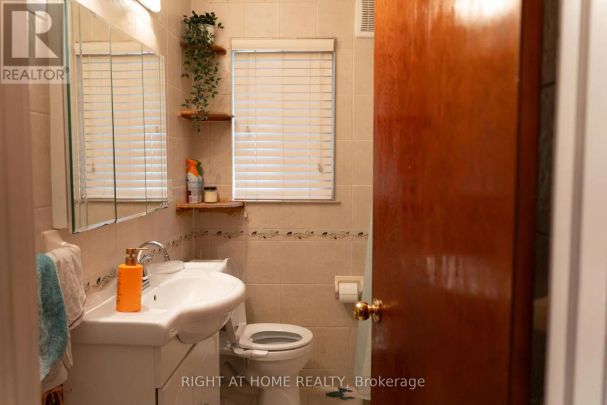 9 SYLLA AVENUE - Photo 1