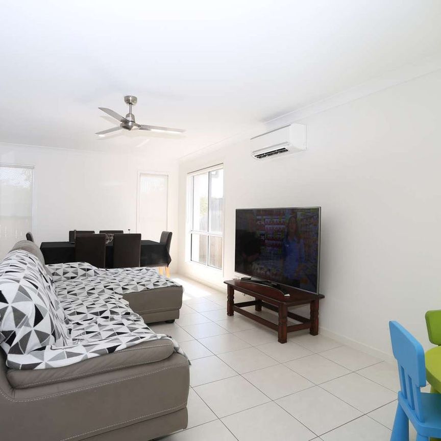 Easy living and air conditioned for summer. - Photo 1