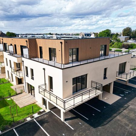 Location Appartement 4 pièces 103m² FLEURY SUR ORNE 14123 - Photo 4