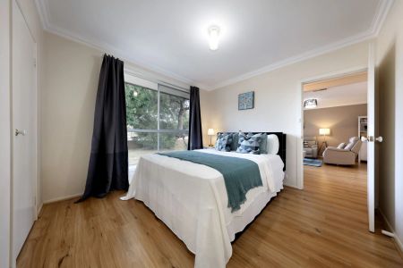 2/233 Huntingdale Road, Oakleigh VIC 3166 - House For Rent | Domain - Photo 2