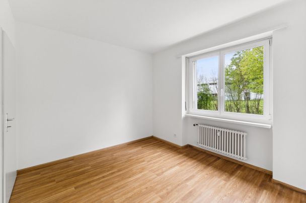 "Freundliche helle Wohnung in Riehen" - Photo 1