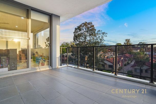 Stylish 3-Bedroom Apartment with Prime Access&comma; Sunset Views&comma; and Modern Comforts - Photo 1