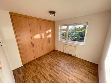 2 Bed Flat, Rowsham Court, HA1 - Photo 3