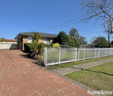 Modern Family Home - Photo 4