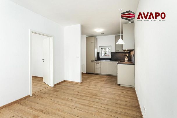 Pronájem bytu 1+1 37 m² - Fotografie 1