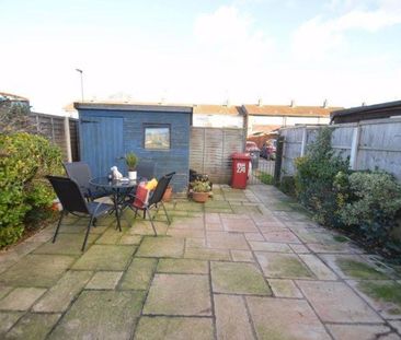 3 bedroom terraced house to rent - Photo 5