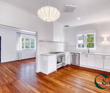 Stylish Brentwood Character Home - Photo 2