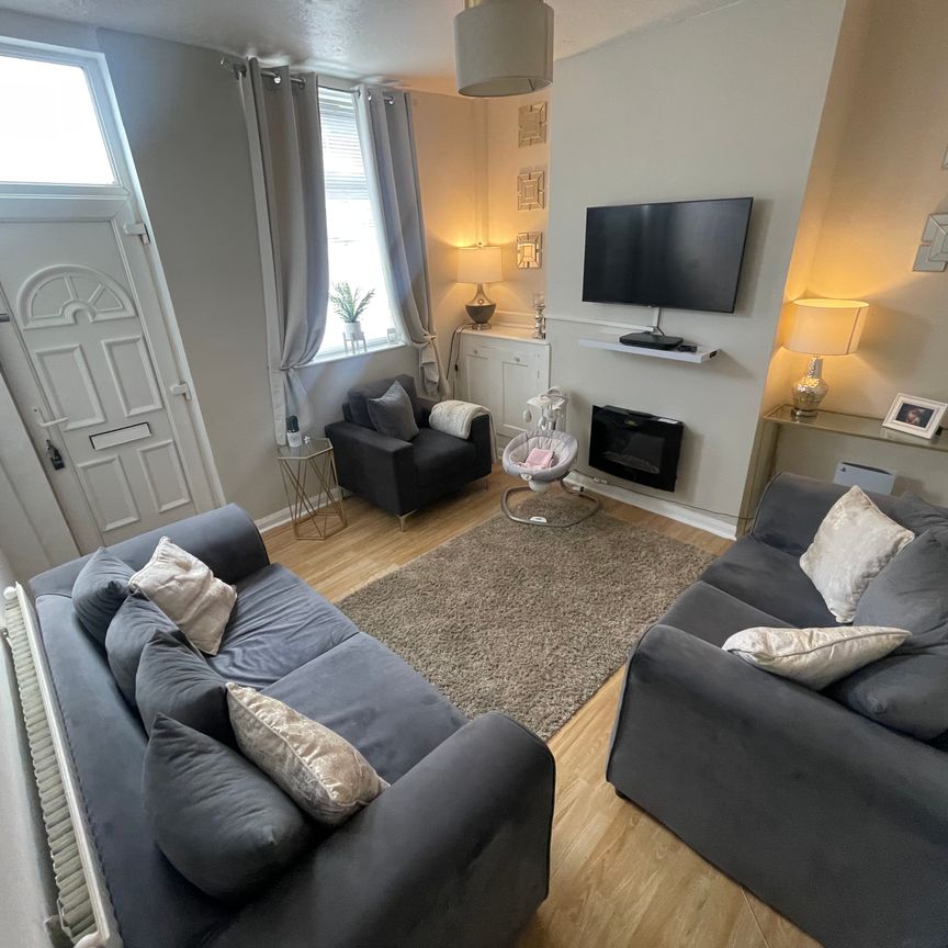 2 bedroom house to rent Cotmanhay Road, Ilkeston, DE7 - Photo 1