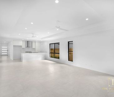 Executive Family Home in Serene Setting - Photo 3