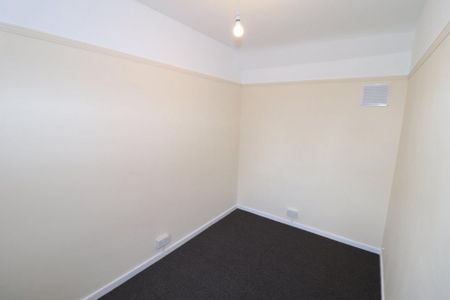 2 bedroom maisonette to rent - Photo 5