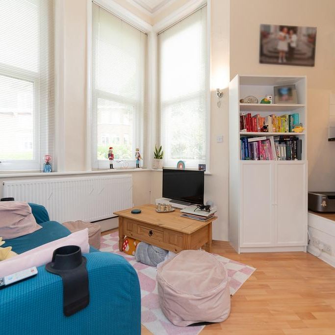 Studio to rent - Photo 1