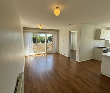 Neat 2-Bedroom Apartment for Rent - Photo 3
