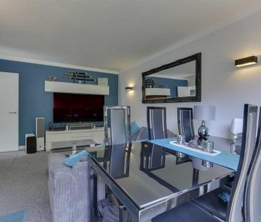 2 bedroom semi-detached bungalow to rent - Photo 1