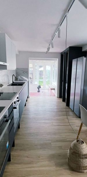 Rolt Street Room A - Photo 1