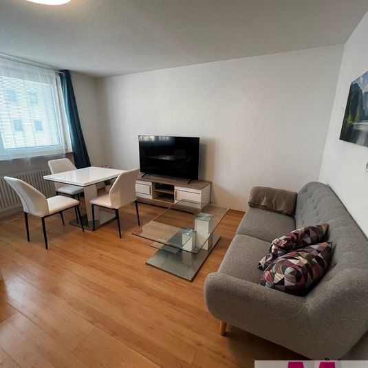 Modern eingerichtete 1-Zimmer Wohnung mit idealer Anbindung - Photo 1